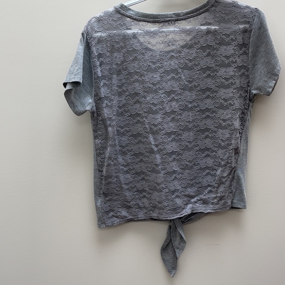 Grey laced shirt from Ardene in a size medium. - Picture 2 of 2